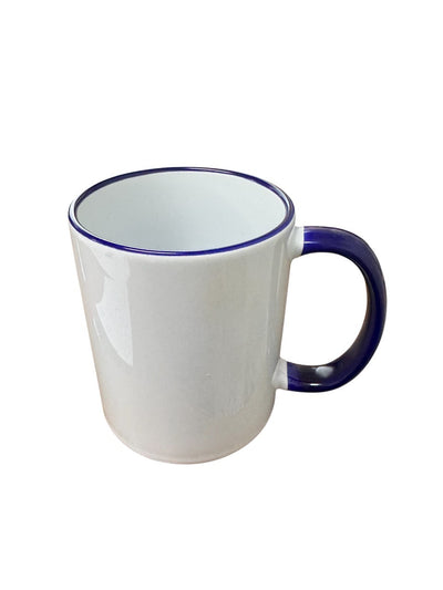 TAZA BLANCA 11 OZ INTERIOR BLANCO, ORILLA Y ASA AZUL OSCURO, PARA SUBLIMAR
